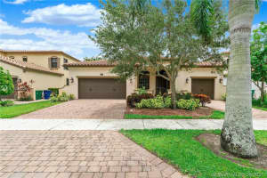 3695 NW 87th Ave, Hollywood, FL 33024, Sold 11/16/21