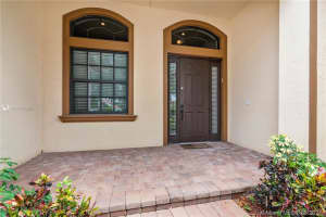 3695 NW 87th Ave, Hollywood, FL 33024, Sold 11/16/21