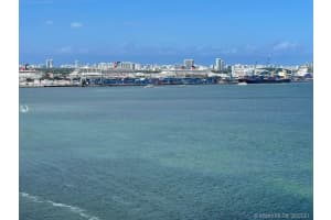 800 Claughton Island Dr, Miami, FL 33131, Sold 09/01/21