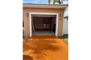 9114 NW 193rd St, Hialeah, FL 33018, Sold 10/01/21