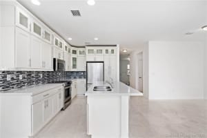 10460 NW 61st St, Doral, FL 33178, Sold 07/28/21
