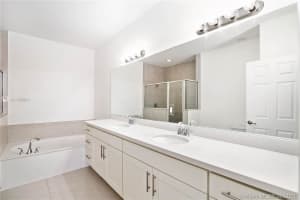 10460 NW 61st St, Doral, FL 33178, Sold 07/28/21