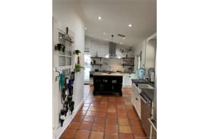 10120 NW 21st Ct, Pembroke Pines, FL 33026, Sold 08/05/21