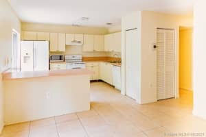 8932 SW 215th Ln, Cutler Bay, FL 33189, Sold 09/29/21