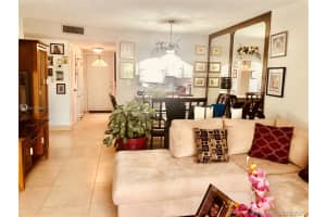 3071 Sunrise Lakes Dr E, Sunrise, FL 33322, Sold 09/02/21