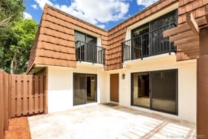 11902 SW 9th Manor, Davie, FL 33325, Sold 08/06/21
