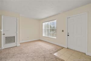 1382 9th St, West Palm Beach, FL 33401, Sold 09/30/21