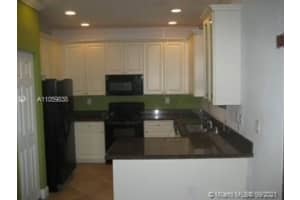 341 NE 37th Pl, Homestead, FL 33033, Sold 10/25/21