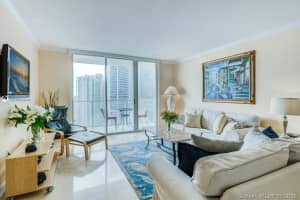 1155 Brickell Bay Dr, Miami, FL 33131, Sold 09/22/21