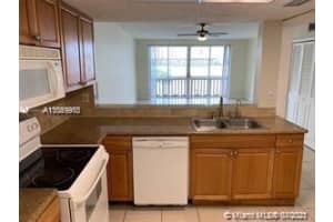 1591 NE Miami Gardens Dr, Miami, FL 33179, Sold 08/17/21