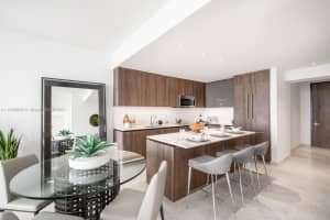 88 SW 7th St, Miami, FL 33130, Sold 03/18/22