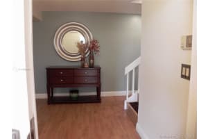 19580 NW 84th Ave, Hialeah, FL 33015, Sold 08/13/21