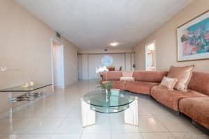 2333 Brickell Ave, Miami, FL 33129, Sold 01/24/22