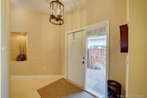 10072 NW 2nd St, Plantation, FL 33324, Sold 08/06/21