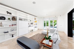 15 Grand Bay Estates Cir, Key Biscayne, FL 33149, Sold 06/20/22