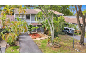 4116 NW 78th Ave, Sunrise, FL 33351, Sold 08/04/21