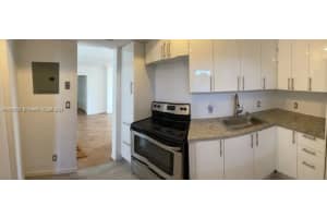 3201 N Country Club Dr, Aventura, FL 33180, Sold 04/08/22
