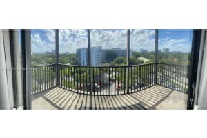 3201 N Country Club Dr, Aventura, FL 33180, Sold 04/08/22