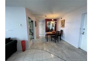 2841 N Ocean Blvd, Fort Lauderdale, FL 33308, Sold 04/08/22