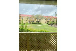 18335 NW 68th Ave, Hialeah, FL 33015, Sold 07/30/21