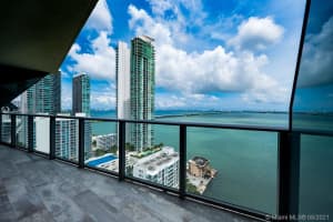 460 NE 28th St, Miami, FL 33137, Sold 12/21/21