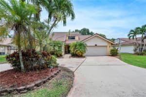 471 NW 113th Ave, Coral Springs, FL 33071, Sold 08/17/21