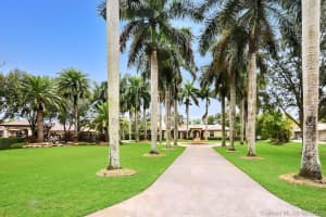 15031 N Saxon Cir, Southwest Ranches, FL 33331, Sold 09/09/21