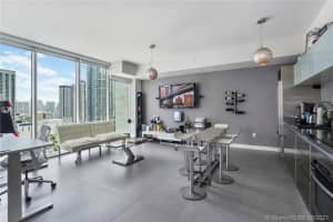 1040 Biscayne Blvd, Miami, FL 33132, Sold 11/15/21