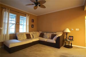 533 NE 3rd Ave, Fort Lauderdale, FL 33301, Sold 08/20/21
