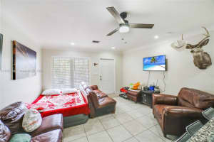 1425 hillcrest Dr, Lake Worth, FL 33461, Sold 04/14/22