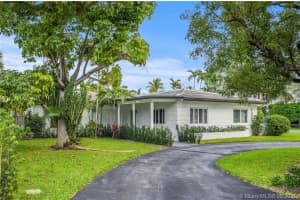 205 S Hibiscus Dr, Miami Beach, FL 33139, Sold 09/27/21