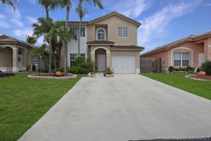 8831 SW 214th St, Cutler Bay, FL 33189, Sold 08/31/21