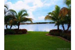 1102 Fairfield Meadows Dr, Weston, FL 33327, Sold 09/13/21