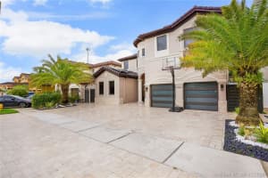 18102 NW 91st Ct, Hialeah, FL 33018, Sold 08/30/21