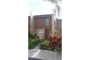 1272 NW 98th Terrace, Pembroke Pines, FL 33024, Sold 08/17/21