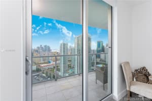 Latitude on the River, 185 SW 7th St, Miami, FL 33130, Sold 08/09/21
