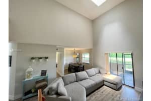 948 SW 113th Terrace, Pembroke Pines, FL 33025, Sold 08/09/21