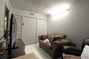 8625 NW 8th St, Miami, FL 33126, Sold 01/22/22