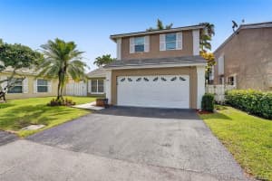 9504 NW 9th Ct, Plantation, FL 33324, Sold 09/08/21