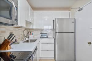 5555 Collins Ave #5p, Miami, FL 33140, Sold 06/30/22