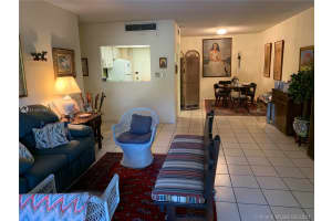 550 Ocean Dr #2d, Key Biscayne, FL 33149, Sold 08/19/21