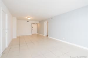 6039 Collins Ave, Miami Beach, FL 33140, Sold 03/08/22