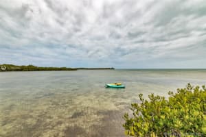 100 Pirates Cove Dr, Marathon, FL 33050, Sold 11/22/21