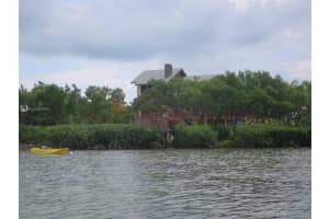100 Pirates Cove Dr, Marathon, FL 33050, Sold 11/22/21