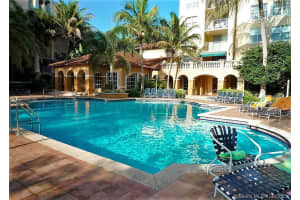 19701 E Country Club Dr, Aventura, FL 33180, Sold 10/23/21