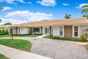 21120 NE 22nd Ct, Miami, FL 33180, Sold 12/03/21