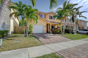 8956 SW 215th Ln, Cutler Bay, FL 33189, Sold 08/12/21