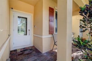 8956 SW 215th Ln, Cutler Bay, FL 33189, Sold 08/12/21