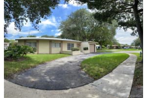 5712 Monroe St, Hollywood, FL 33023, Sold 10/29/21