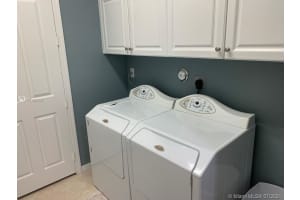 3381 SW Porpoise Cir, Stuart, FL 34997, Sold 08/03/21